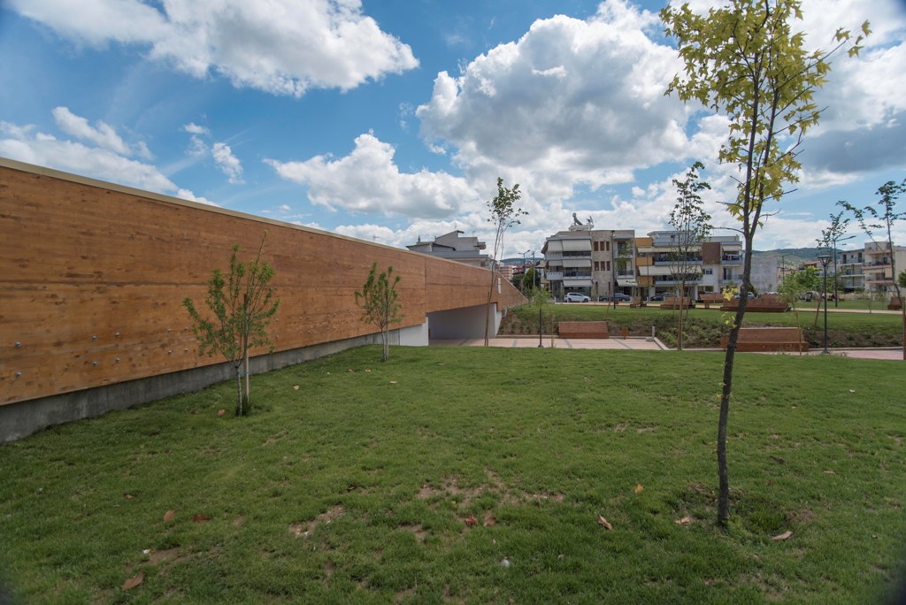 modern timber bioclimatic park